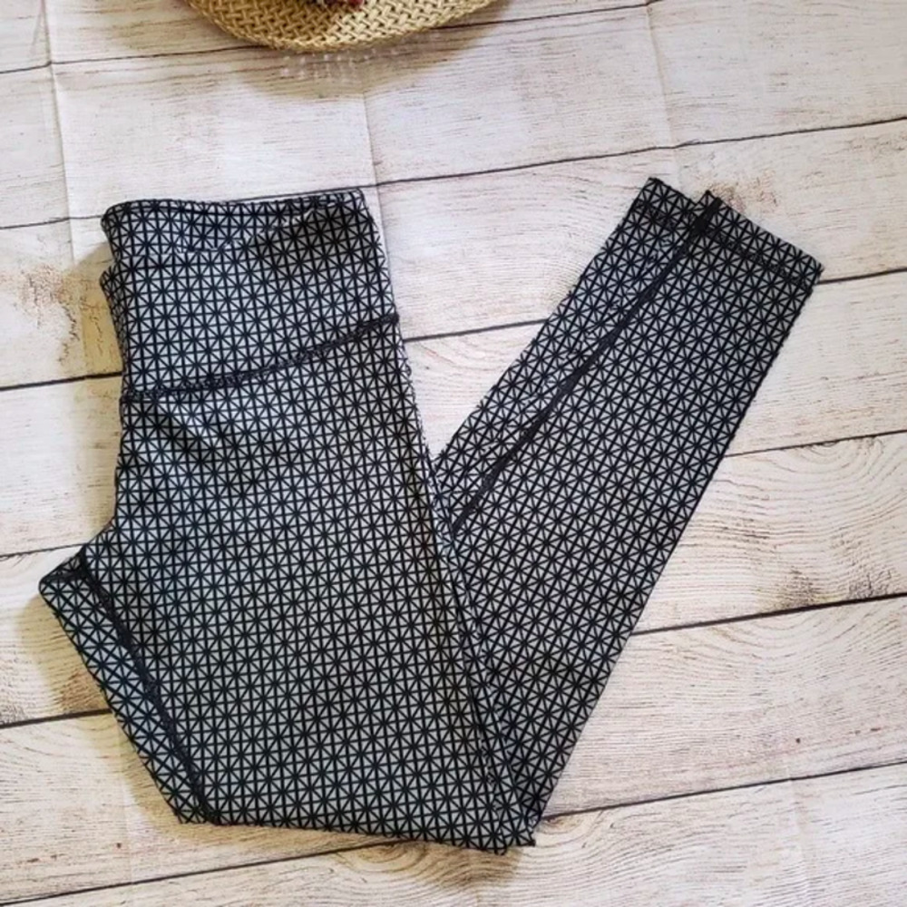 Lululemon Wunder Under Geometric Pattern Leggings… - image 1